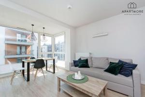 City Center - Riverside by Apartmore