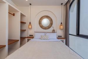 Molinucos Villa 3BR Rooftop with Ocean View