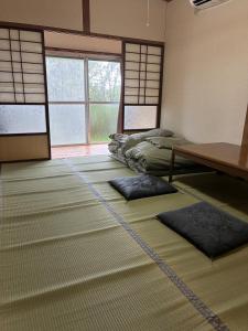楠川温泉すぐ近くの宿 一棟貸切 個室5室 キッチン付き