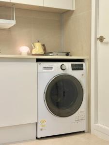 New open!! Hong dae cozy 2 room house