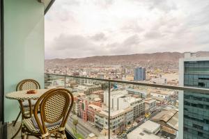 HOM I Studio Av Balmaceda I Wifi I Frente al Mall I PNB 0718