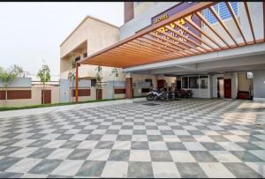 hotel shivay executive
