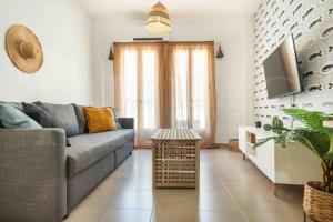 Bright apartment near the historic center by REMS
