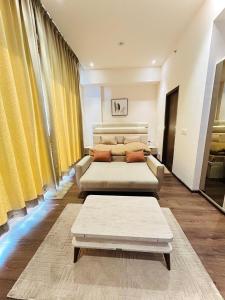 Oasis Modern Studio Near Yashobhoomi & Airport