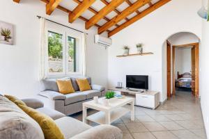 Villa Maru III by Villa Plus