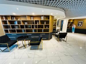 BKKHuai khwang Condo