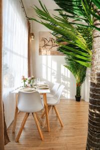 Cofy Rentals - old town, quiet area, air-conditioning, free parking, 24-7 check-in-out, six similar apartments in this listing, one apartment optimal up to 6 person, economy max 8 person