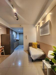 1550 Shore Residences tower B - MOA