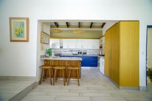Cabarete 4BR Beach Villa Sleeps 10 with Views