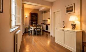 Il Gallo - Charming Apartment in Lucca Heart