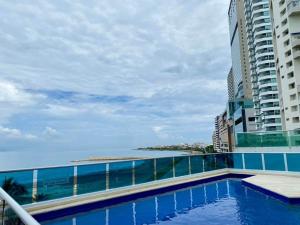 Apartamentos con vista al mar en Edificio Infinito