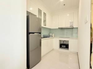 Landmark Elegant 1BR with Stunning High-Floor City Views