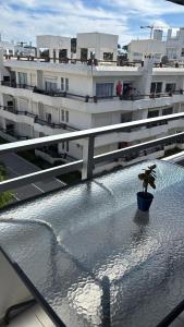 Lindo Apartamento en Punta del Este, ideal para 1 a 3 personas, terraza, parrillero propio y cochera