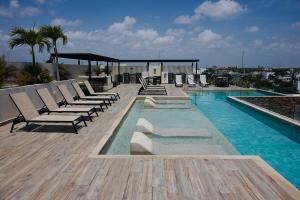 Boho Chic 1 BDR condo Private Balcony at Veranto by DPM