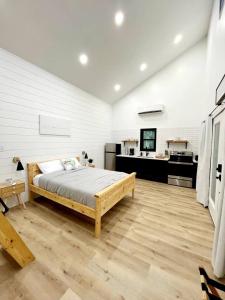 Dreamers Tiny Relaxing Cabin Retreat