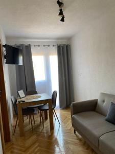 Apartmani Dora