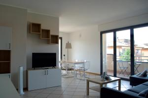 Como Grand Apartment - Elegant 3 room apartment