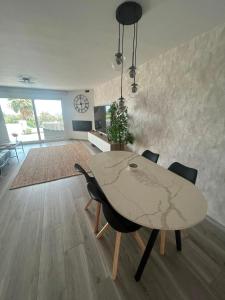Luxury Calahonda Home with Self Contained Apartment