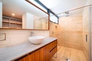 3BR Condo at AWA Playacar I Pool & Hot Tub