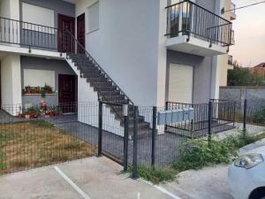 Ljubica apartment with free parking