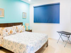 Beachfront, pool, golden zone