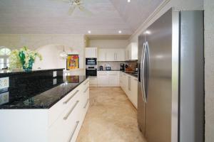 Westmoreland Villa with Pool and Golf Views - Cherry Red