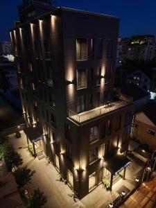Vila-L Hotel