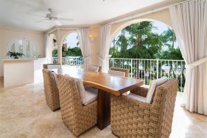 Chic Modern Condo - Saint Peters Bay 211