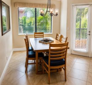 2 BDR Eagles Nest Beach Resort