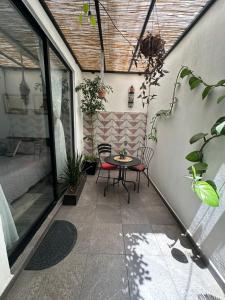 Suite Indiana c Terraza y estacionamiento 2 pers