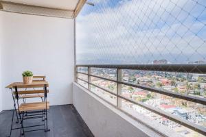 Apt in Las Condes with Pool and Private Balcony