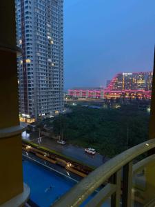 YV Staycation