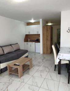 Apartmani Sisi