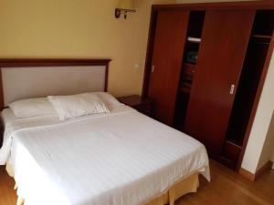 Natural Oak Apartments Kilimani