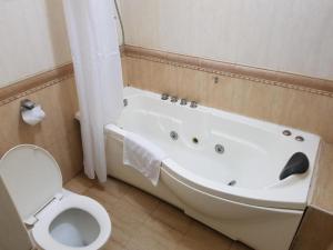 Natural Oak Apartments Kilimani