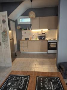 Perdika 16 House