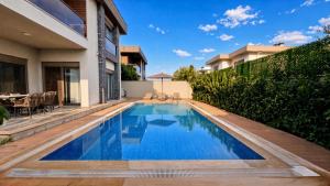 Modern Luxury Villa