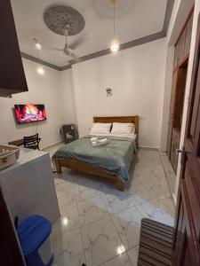BRYNNBRUCE apartment