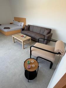 Fraihi Homes