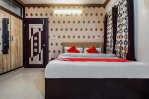 HOTEL CLEAR SKY NEAR CA CIRCLE sec -14 BY hotel amrapali