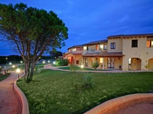 Apartment in Vignola Mare near Sandy Beach