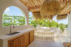 Balangan 3BR Rooftop pool 3mn from the beach