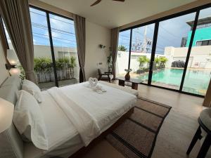 Amber Étoile Kata Luxury Pool Villas by Astra