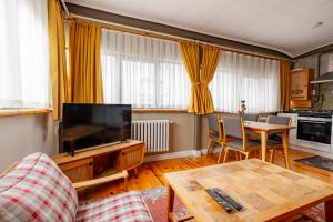 Central Apartment with Bosphurs View