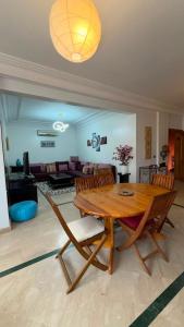 Marrakesh apartment with pool view in Hivernage