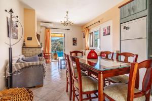 Vardia Sea View Apartment