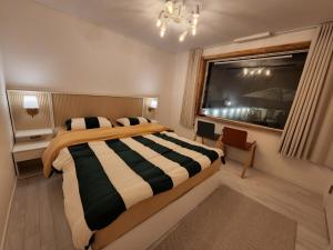 TV-Featured Cozy private House with Spacious Yard & BBQ
