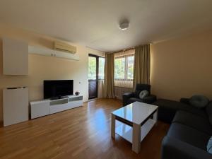 Pravets Lake Panorama Apartments