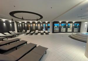 Hanza Tower PLATINIUM 23 POOL & SAUNA & JACUZZI & SPA