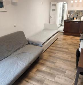 Mieszkanie 36 metrów z tarasem i miejscem na auto, sauna w Łomianki
